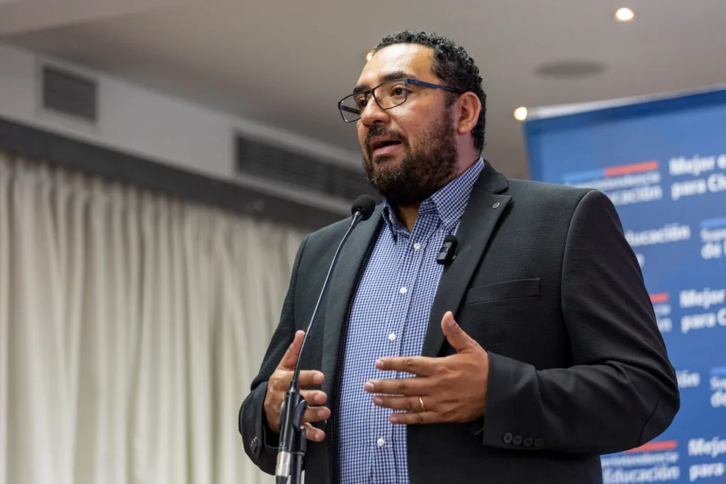 Ministro Cataldo sobre condonación del CAE: «No contemplamos una medida universal»