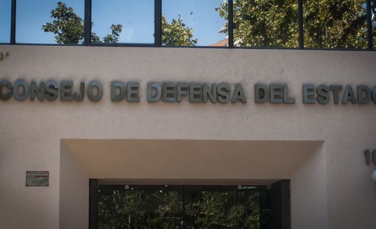 El Consejo de Defensa del Estado (CDE) presentó una querella contra el representante legal de la Fundación Procultura por el delito de apropiación indebida.