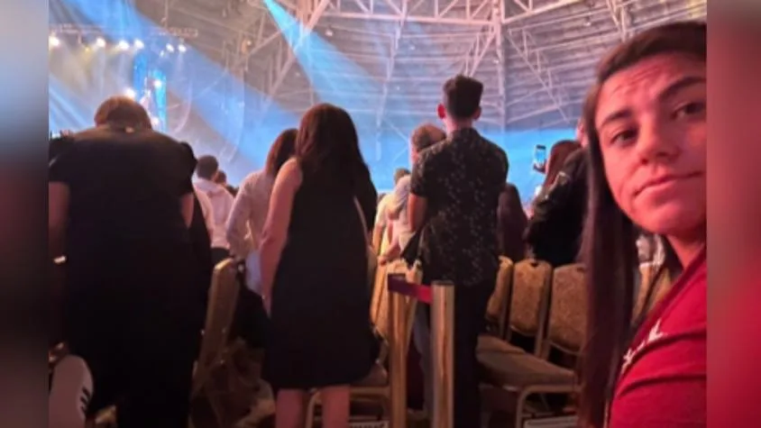 Medallista parapanamericana chilena critica la falta de inclusión en el show de Laura Pausini.
