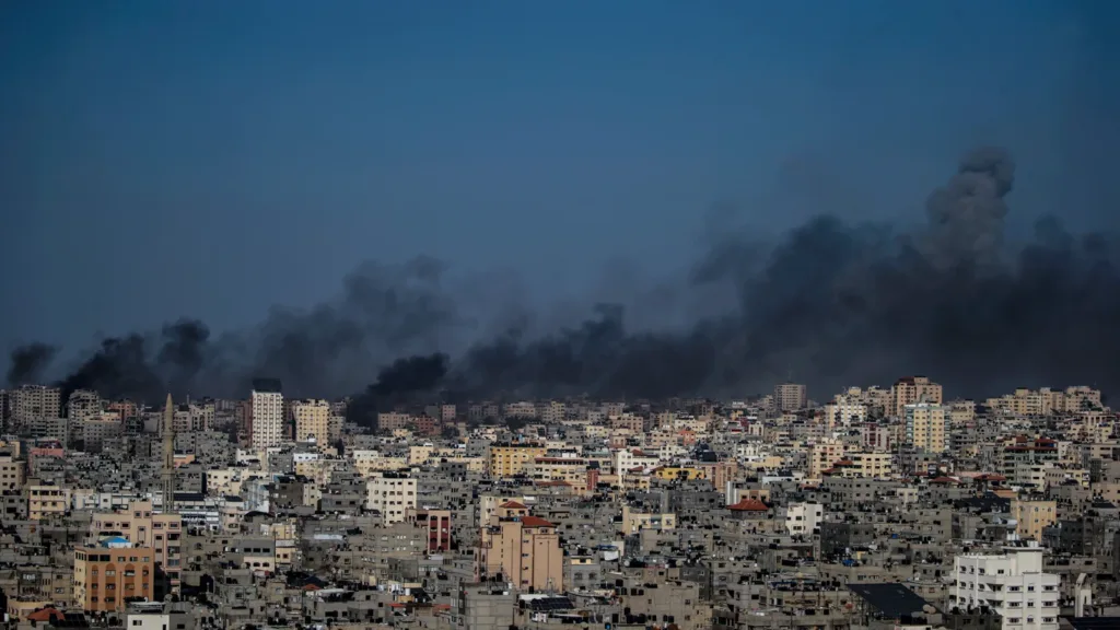 Tragedia en Gaza: bombardeos israelíes dejan más de 29.000 muertos y la situación es catastrófica.