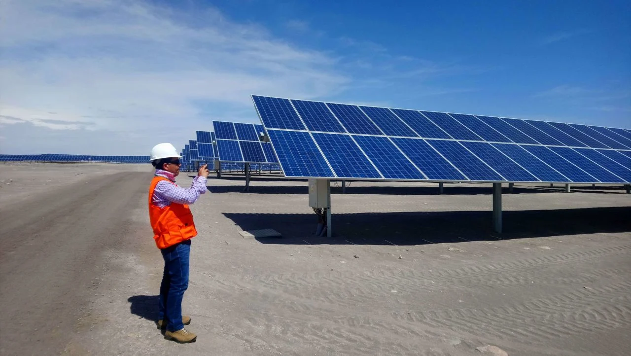 Generadora Metropolitana inaugura el mayor parque fotovoltaico de Chile.