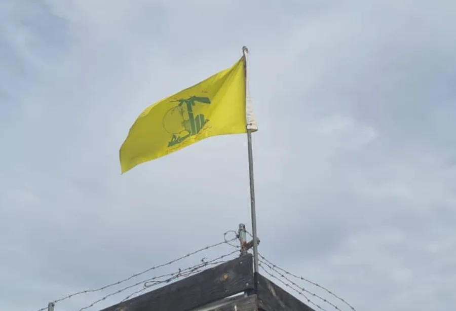 Inquietud ante la colocación de una bandera de una organización terrorista libanesa en una residencia en Quilpué