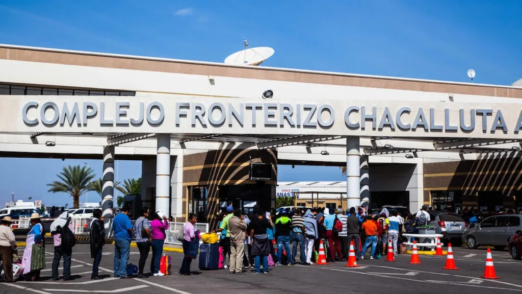 Perú se suma a Bolivia: Paso Fronterizo con Chile Operará 24 Horas, Anuncia Cancillería.