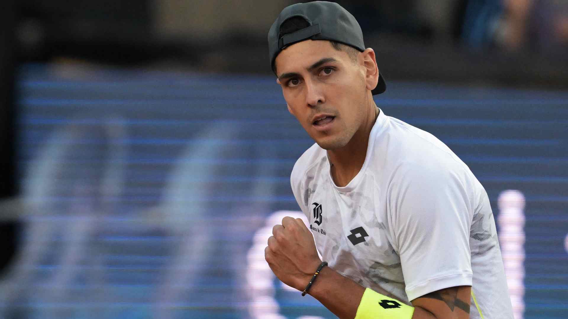 Alejandro Tabilo brilló en Indian Wells al avanzar a la segunda ronda, donde se enfrentará a Taylor Fritz.