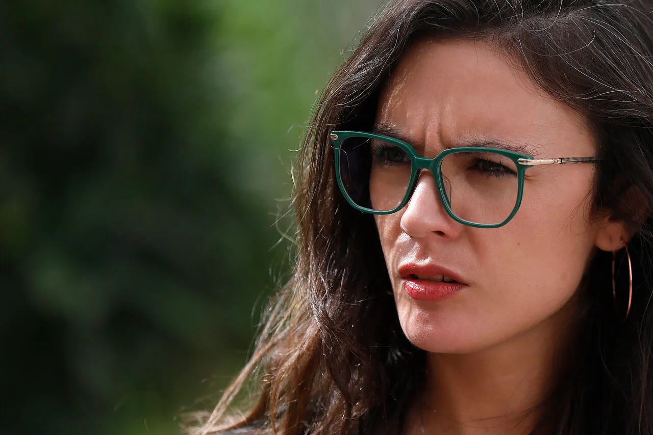 Vallejo sugiere una «red de corrupción de cuello y corbata» tras la detención preventiva del exdirector de la PDI