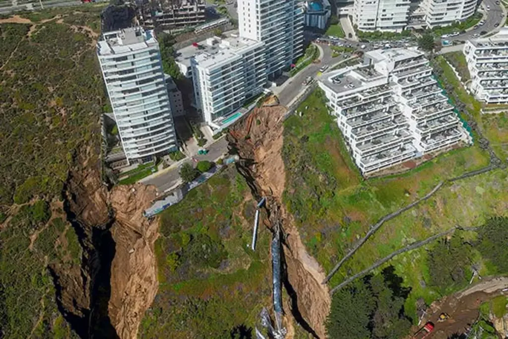 Socavones Reñaca: Residentes del edificio Santorini volverán a habitarlo luego de siete meses