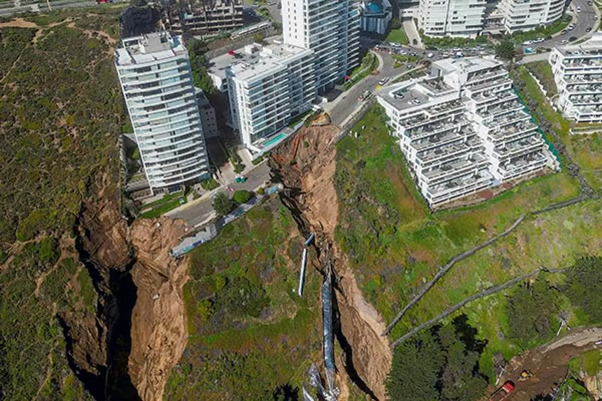 Socavones Reñaca: Residentes del edificio Santorini volverán a habitarlo luego de siete meses