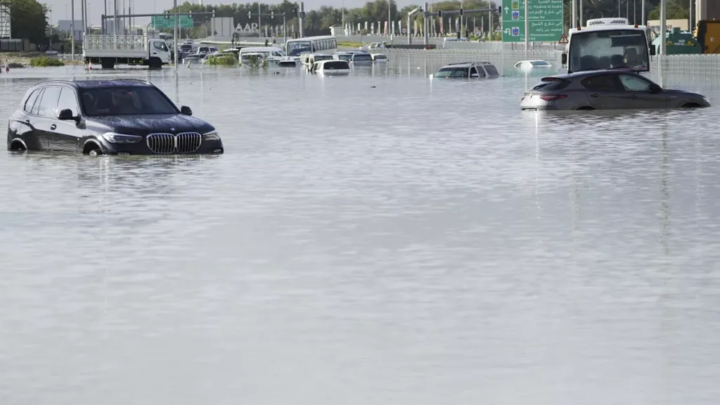 Desmitificando la siembra de nubes: ¿Por qué los meteorólogos niegan su implicación en las inundaciones ‘bíblicas’ en Dubái?