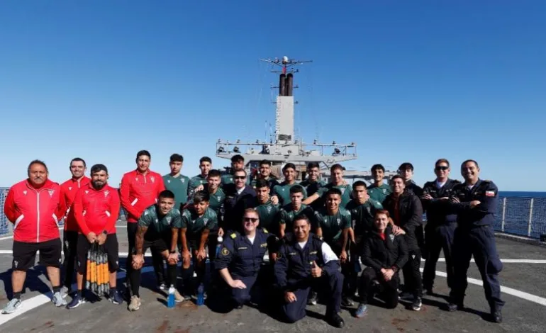 Partido Histórico en Robinson Crusoe: Santiago Wanderers vs. Equipo Local para la Inauguración de la Copa Chile 2024