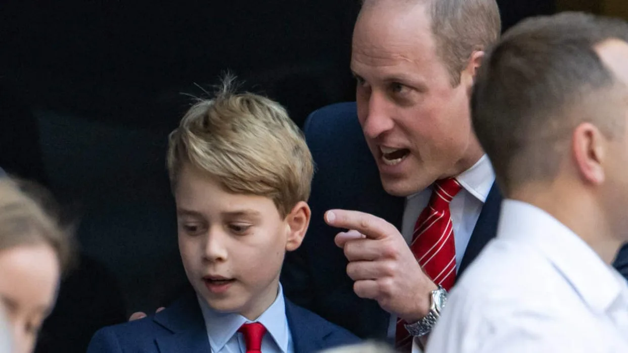 El Príncipe William y el Príncipe George Asisten a un Partido de Fútbol: Primera Aparición Pública Desde el Anuncio del Cáncer de Kate