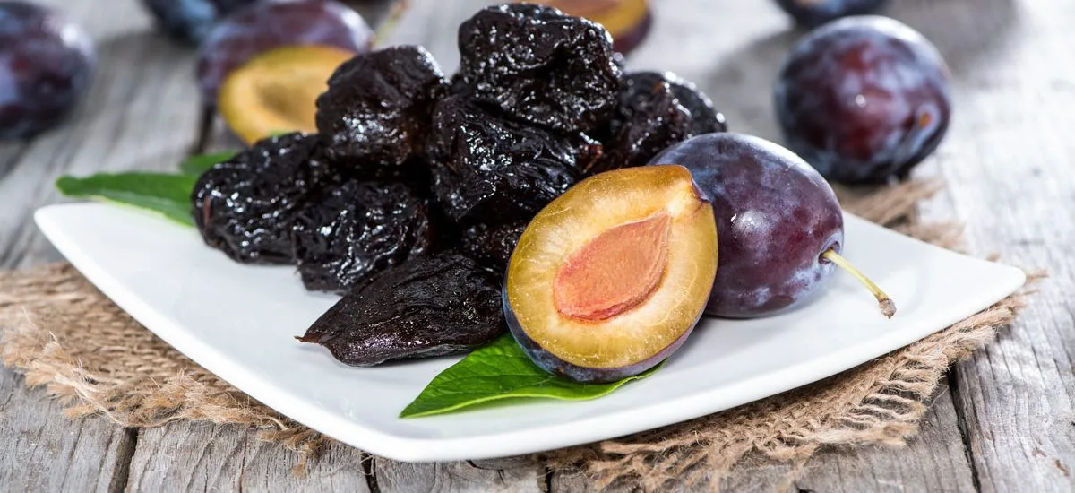 Ciruelas pasas: la versátil fruta deshidratada con innumerables beneficios para la salud