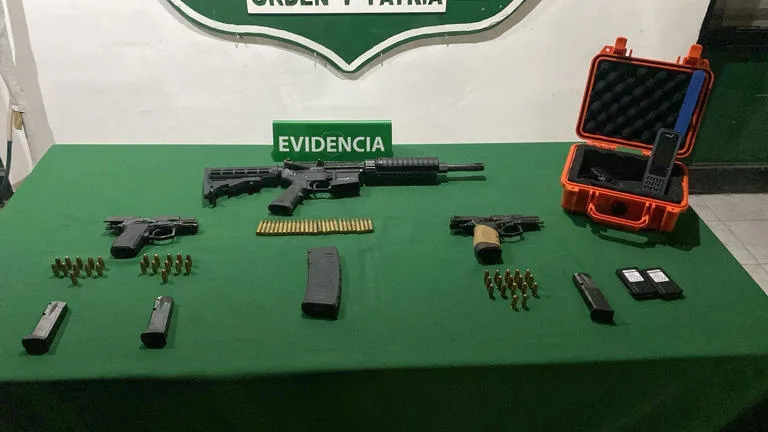 Incidente en Pozo Almonte: Ciudadanos extranjeros detenidos con armamento y municiones»