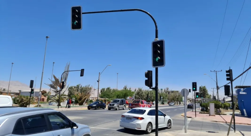 Municipalidad de Calama invertirá 4 mil 200 millones de pesos en semáforos para mejorar el tránsito