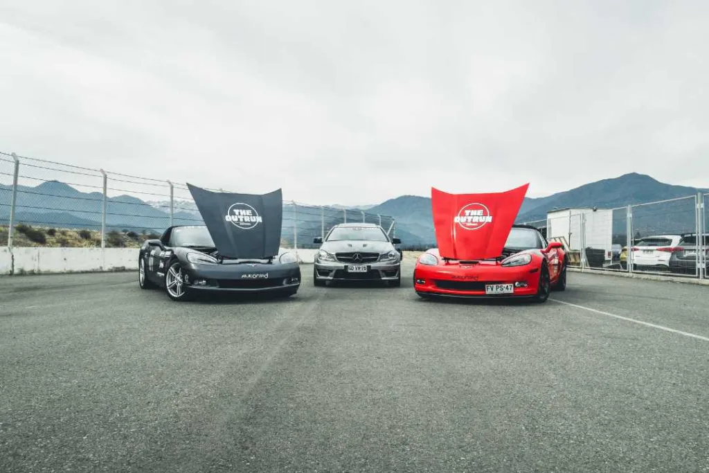 Regresa The OutRun: La Travesía de Autos de Lujo a Chile para su Décima Edición