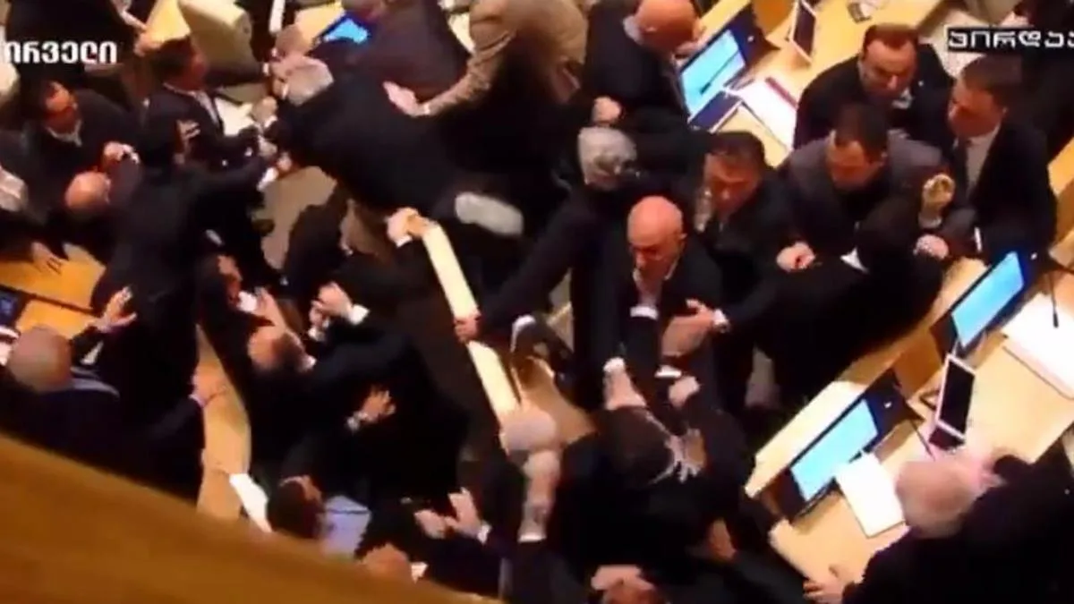 Disputa en Parlamento de Georgia por Aprobación de ‘Ley Rusa’ sobre Agentes Extranjeros