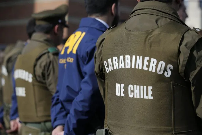 Informe Ipsos: Carabineros y PDI, las instituciones más confiables según los chilenos