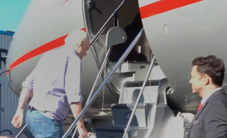 Julian Assange Abandona Reino Unido Tras Acuerdo con EEUU y Regresa a Australia