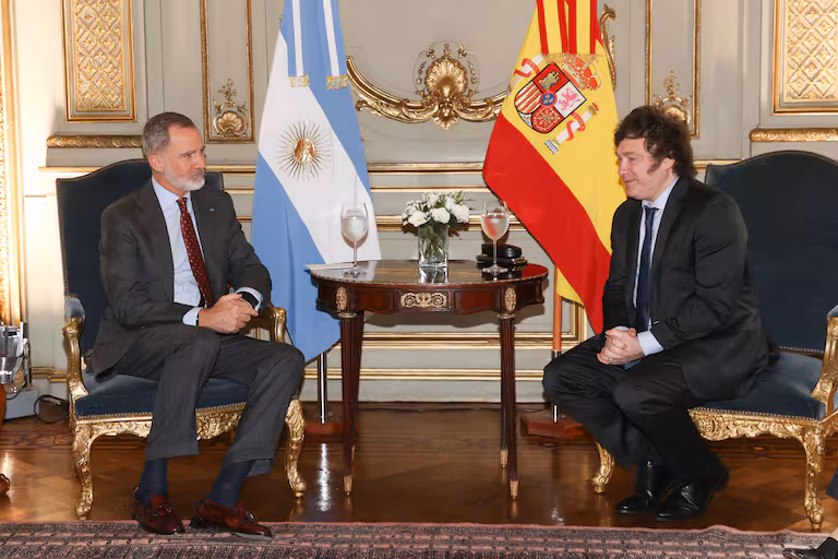 Milei busca audiencia con Felipe VI durante su visita a España