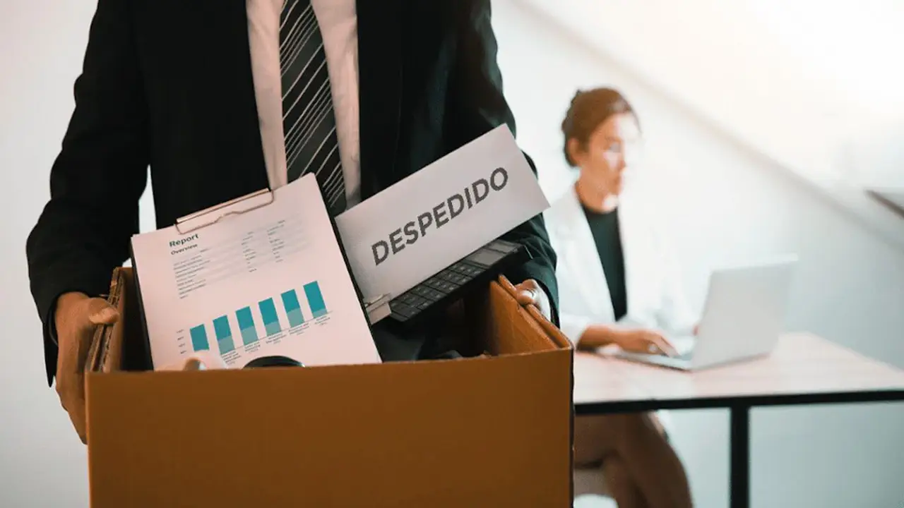 Aumentan los despidos en el sector tecnológico de Estados Unidos, alcanzando su mayor nivel en un año