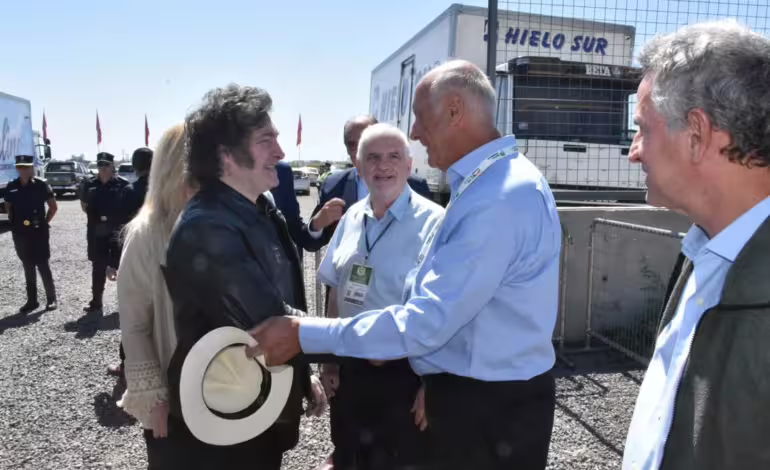 Javier Milei promete alivio fiscal al sector agropecuario