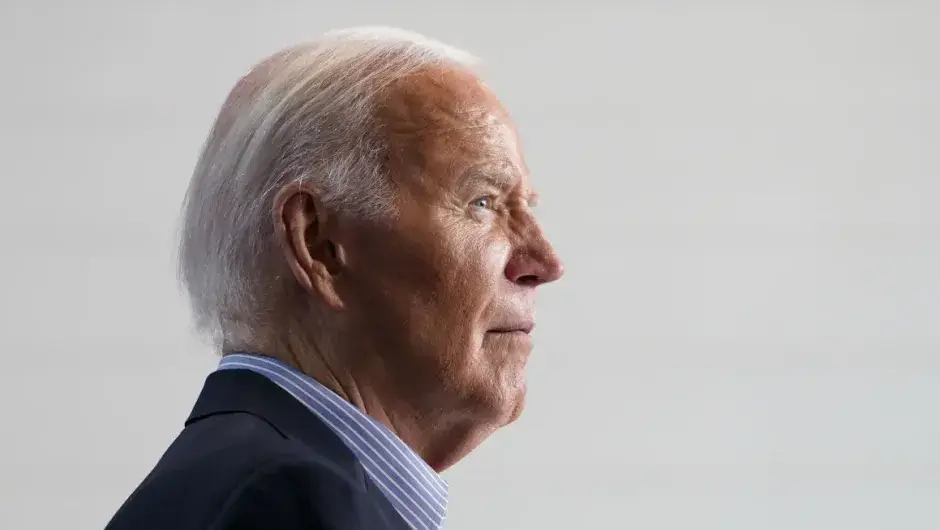Biden reafirma su candidatura presidencial y accidentalmente llama a Trump «vicepresidente»