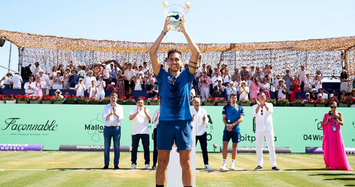 Alejandro Tabilo se convierte en el nuevo número uno del tenis chileno, superando a Nicolás Jarry en el ranking ATP