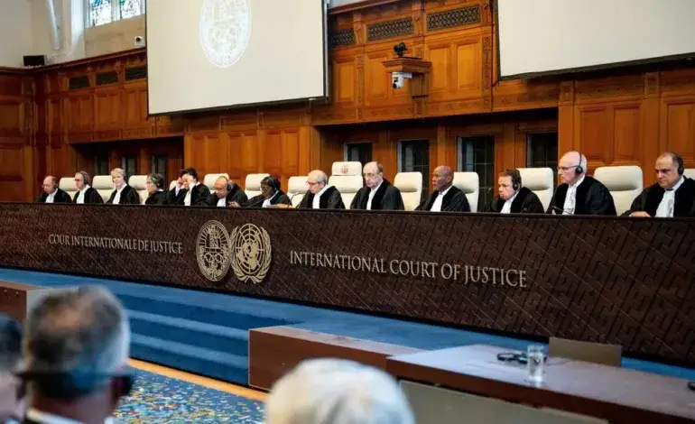 CIJ declara ilegal la ocupación israelí de territorios palestinos desde 1967 y exige devolución de tierras