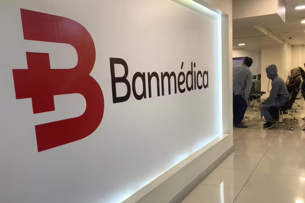 UnitedHealth Group pone a la venta Isapre Banmédica y su red de negocios en Sudamérica