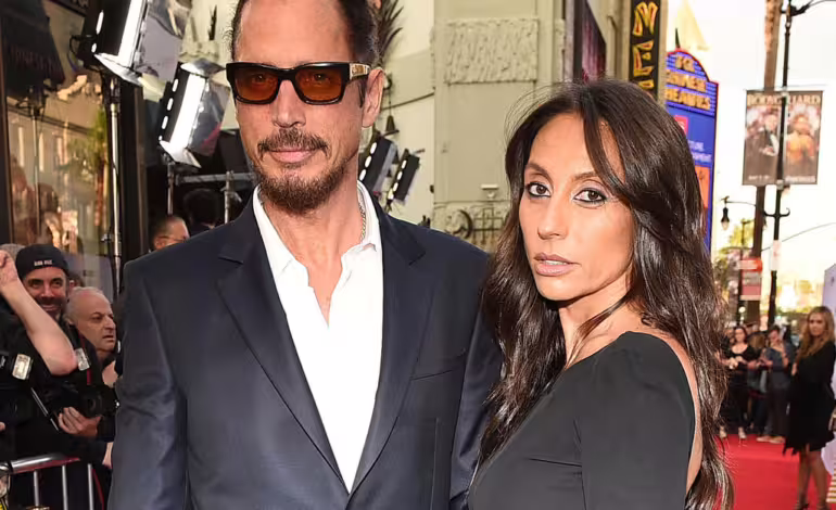 Viuda de Chris Cornell es asaltada en Roma: Le roban reloj valorado en casi $50 millones