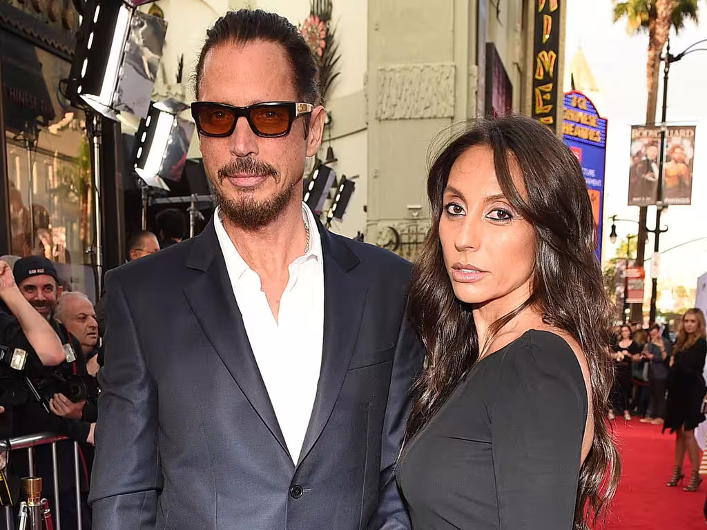 Viuda de Chris Cornell es asaltada en Roma: Le roban reloj valorado en casi $50 millones