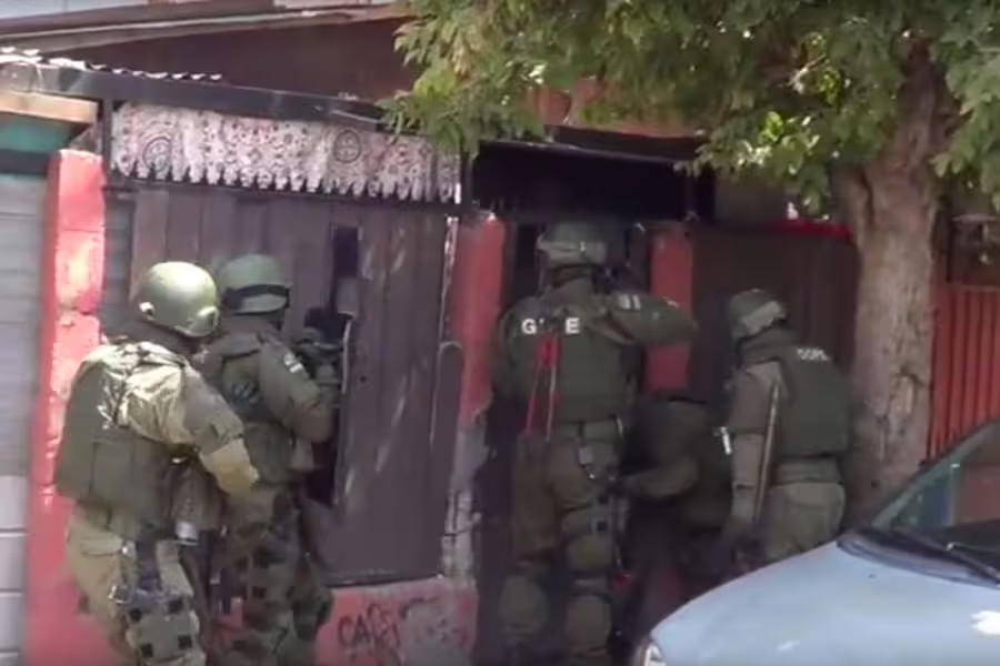 Operativo Histórico en La Pintana: PDI y Carabineros Despliegan Fuerzas Conjuntas tras Serie de Homicidios