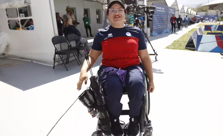 Mariana Zúñiga Avanza a Octavos de Final en el Para Tiro con Arco en París 2024