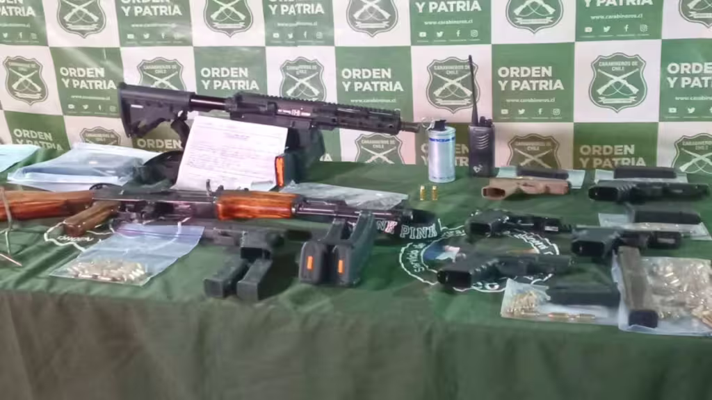 Fiscalía Vincula Arma Usada en Robo a Brinks con Ataque a la Comitiva de Izkia Siches en Temucuicui