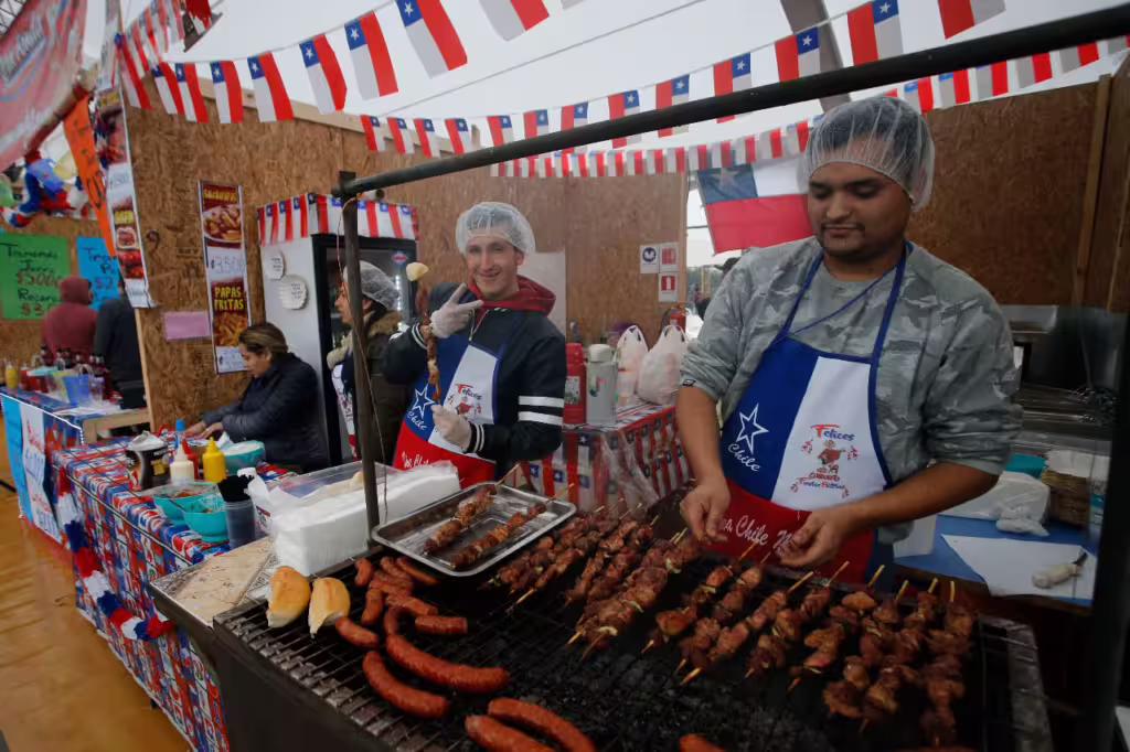 Empleos Temporales para Fiestas Patrias Ofrecen Salarios de Hasta 700.000 Pesos