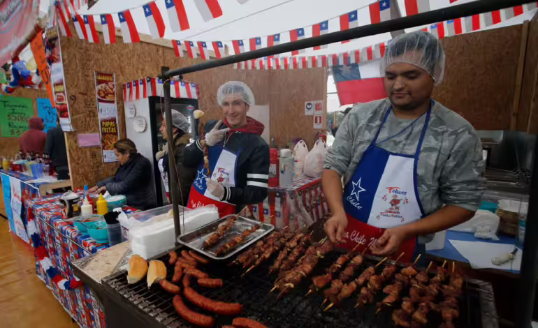 Empleos Temporales para Fiestas Patrias Ofrecen Salarios de Hasta 700.000 Pesos