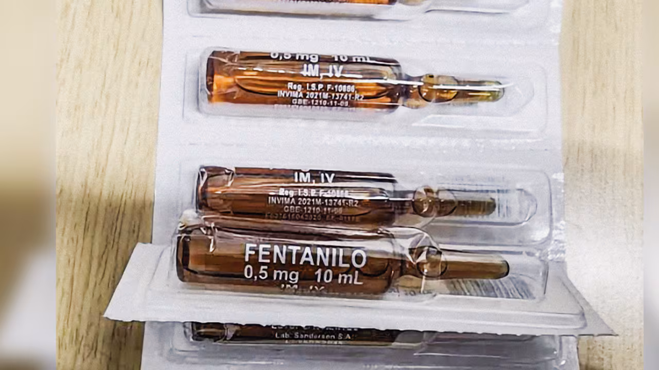 Histórica incautación de fentanilo en la RM: detectan 985 ampollas ocultas en camión de carnes