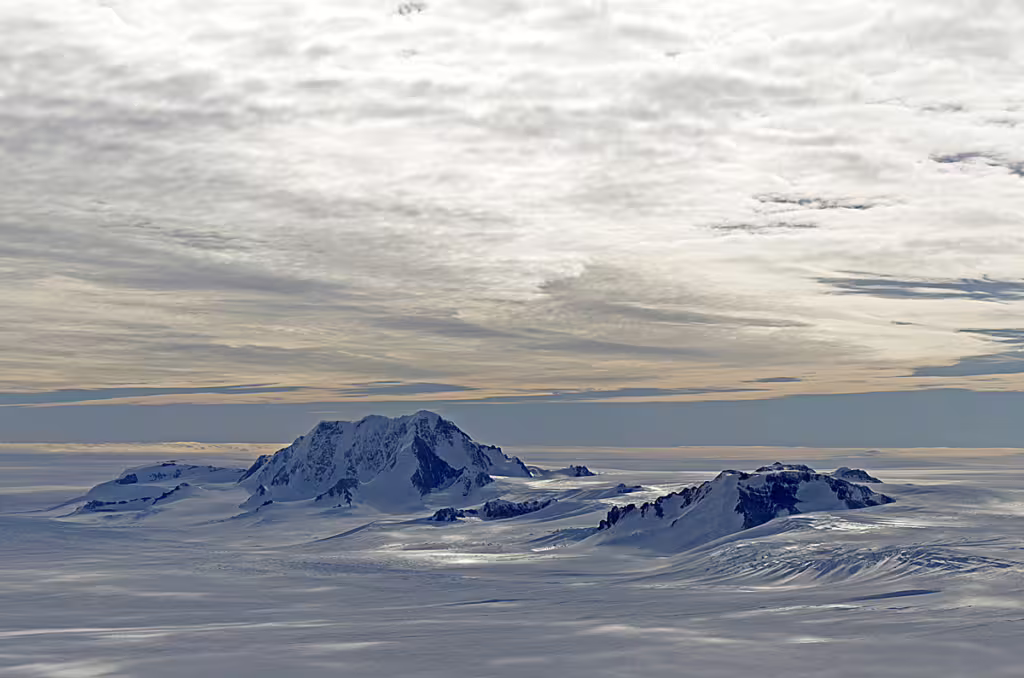 La Tierra de Marie Byrd: El gran desierto de hielo sin dueño en la Antártida