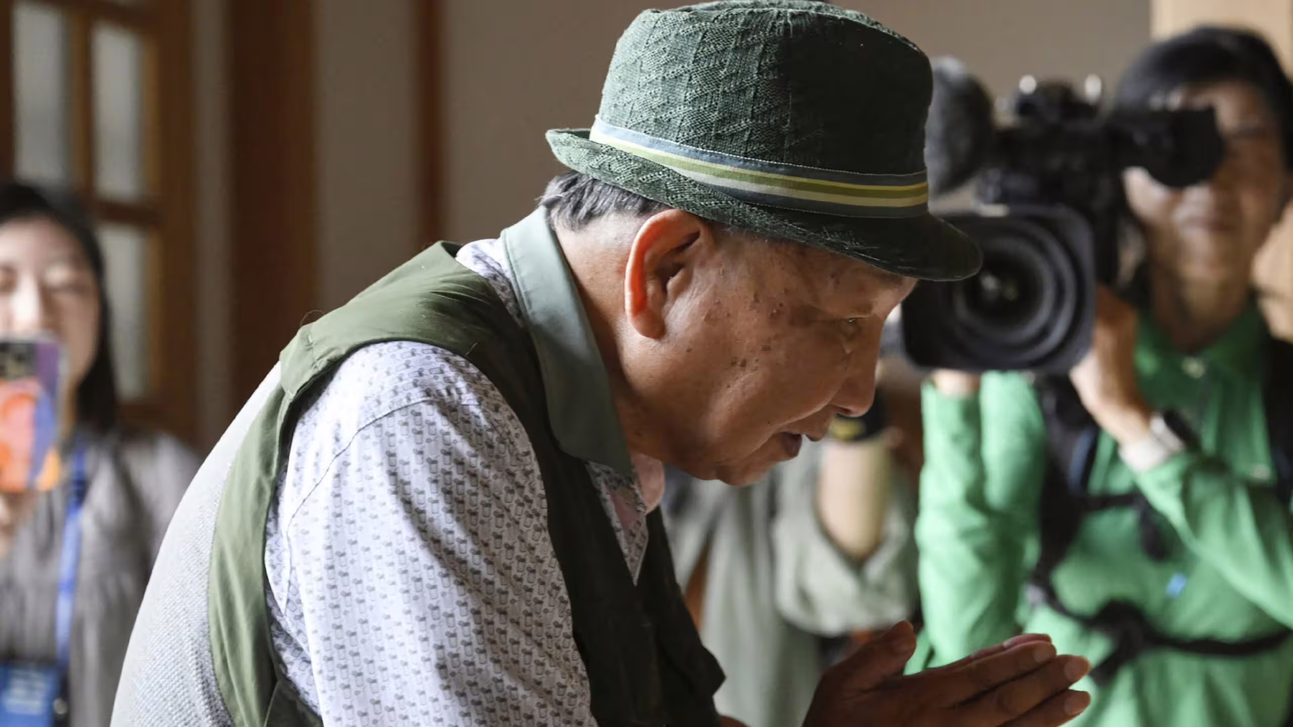 Un tribunal japonés absuelve a Iwao Hakamada, el prisionero que pasó más tiempo en el corredor de la muerte