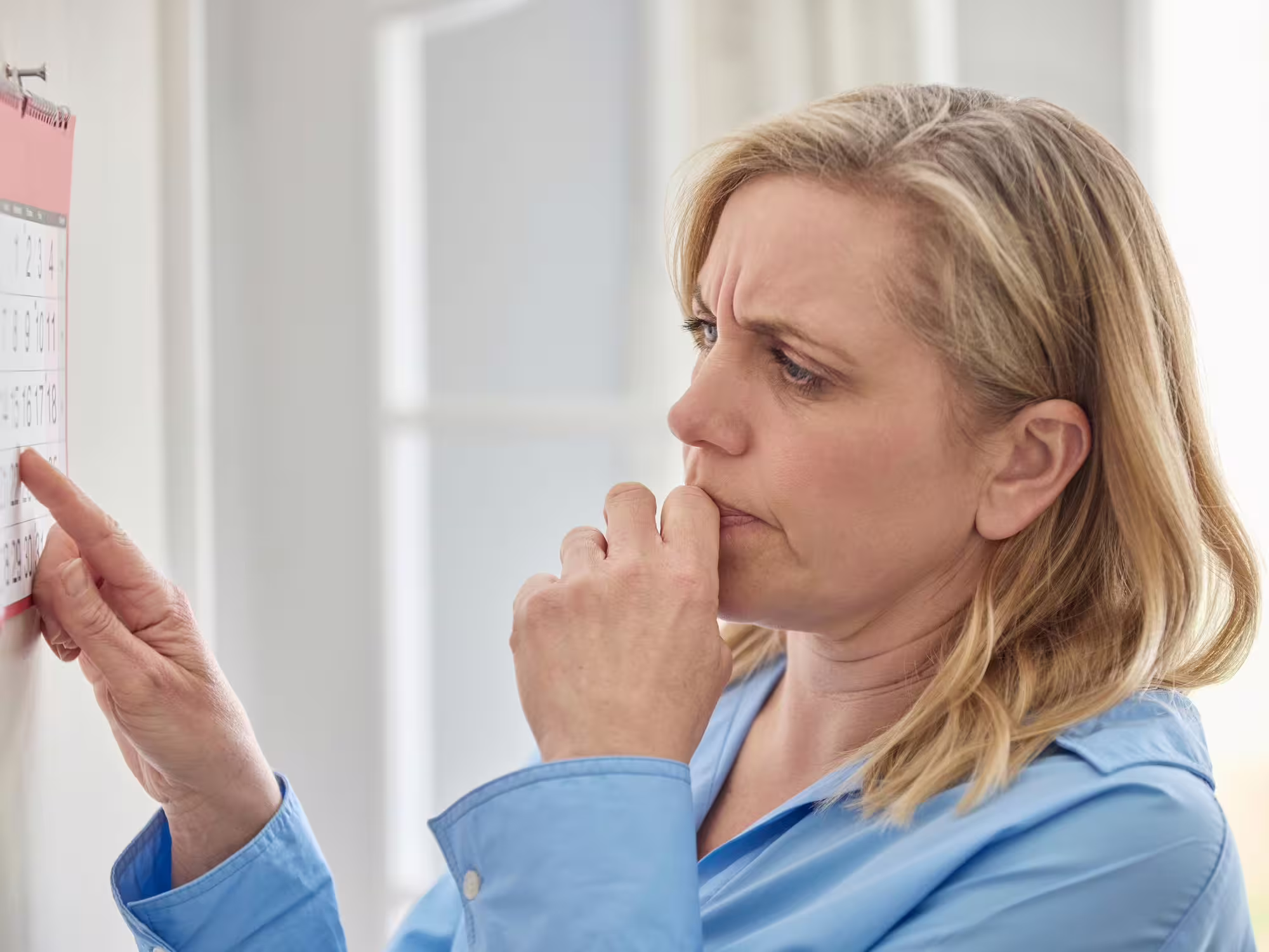 Los efectos de la menopausia en la salud bucal: más allá de los síntomas comunes