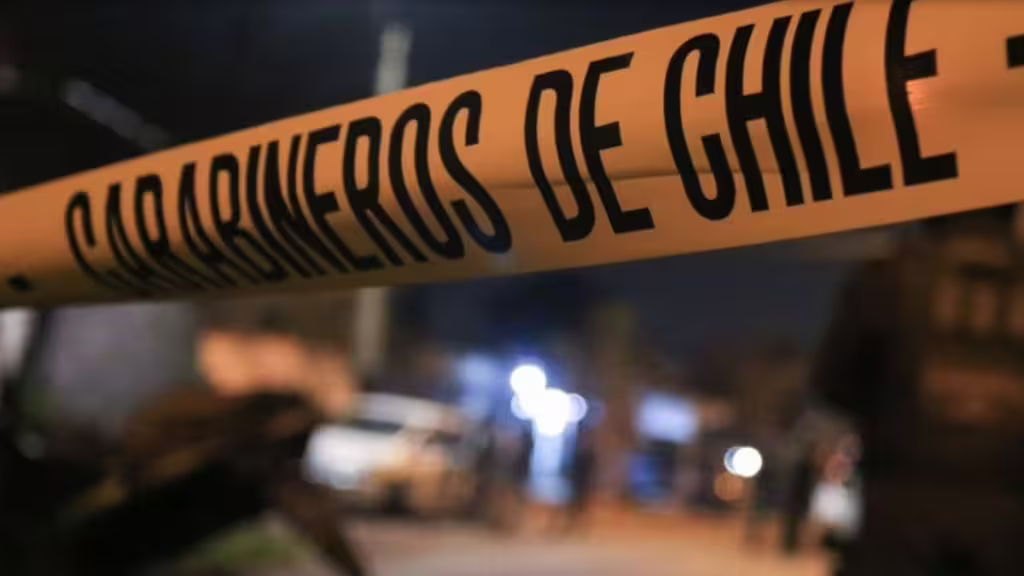 Hombre muere al caer de un edificio mientras escapaba de Carabineros en Villa Alemana