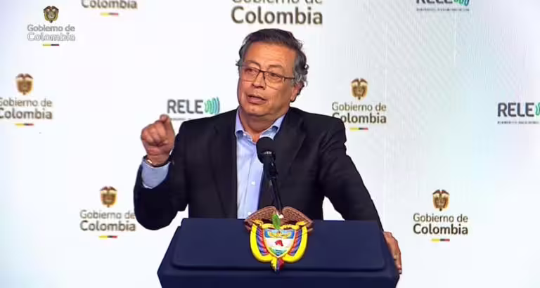 Nuevo revés para Gustavo Petro: Congreso reduce el presupuesto de 2025