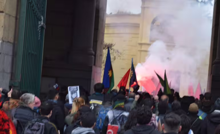 Una persona fallecida y 36 arrestados tras disturbios en Romería al Cementerio General en Santiago