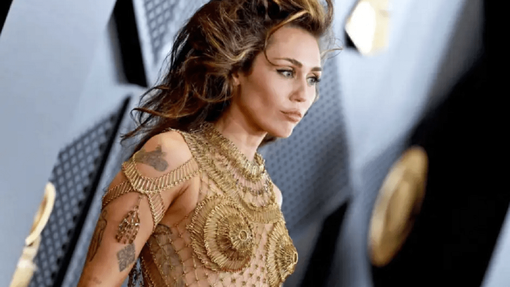Miley Cyrus Enfrenta Demanda por Plagio: Aseguran que ‘Flowers’ Copia Elementos de Canción de Bruno Mars