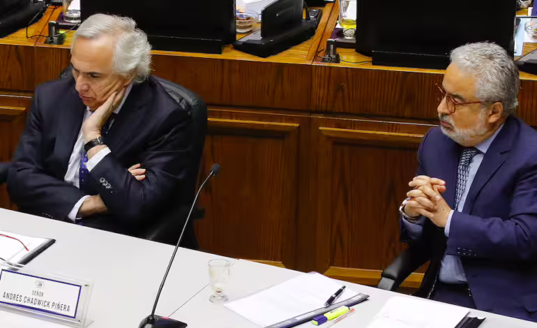 Chadwick anuncia acciones judiciales contra diputados de izquierda por «falsas imputaciones»
