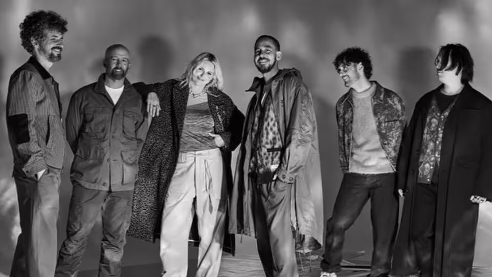 Hijo de Chester Bennington critica a la nueva vocalista de Linkin Park y Brad Delson deja los escenarios