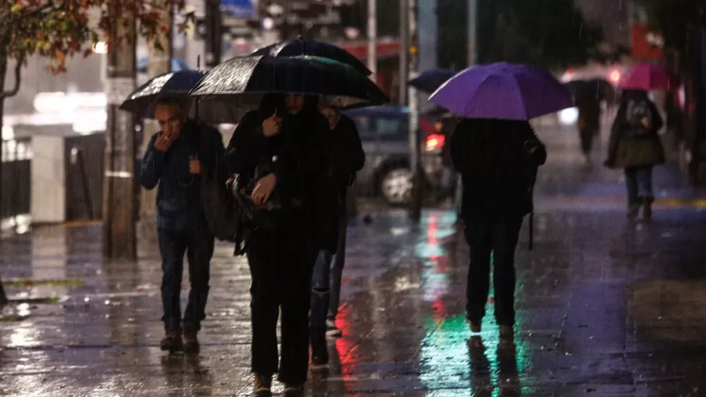Lluvia en la zona central de Chile: cuándo volverían las precipitaciones por un nuevo frente de mal tiempo