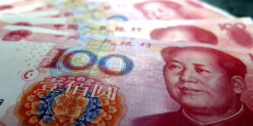 El yuan chino gana terreno en el comercio global tras sanciones a Rusia