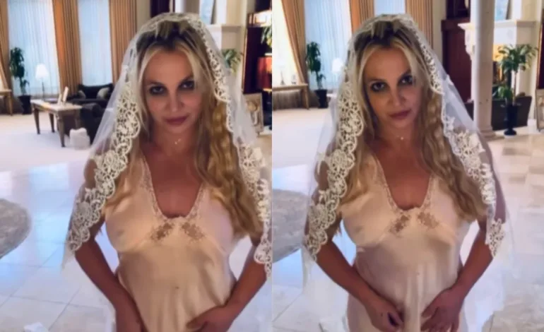 Britney Spears sorprende en redes al casarse consigo misma: «Lo más brillante que he hecho»