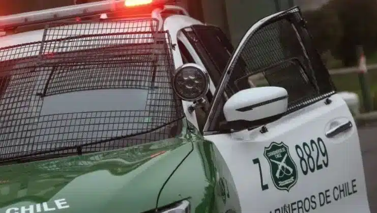Detenidos tres delincuentes tras persecución en Santiago: intentaron atropellar a carabinero