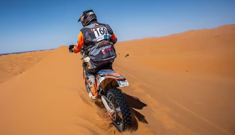 Chileno John Medina se consagra campeón mundial de Cross Country en Rally de Marruecos